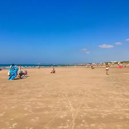 200m De La Playa Apartment
